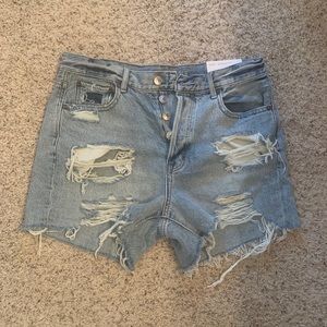 American Eagle 90’s Boyfriend Shorts